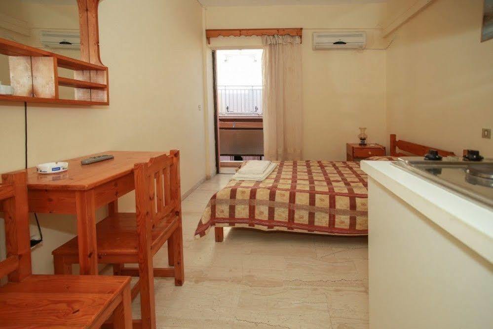 Astir Rooms Poros  Екстериор снимка